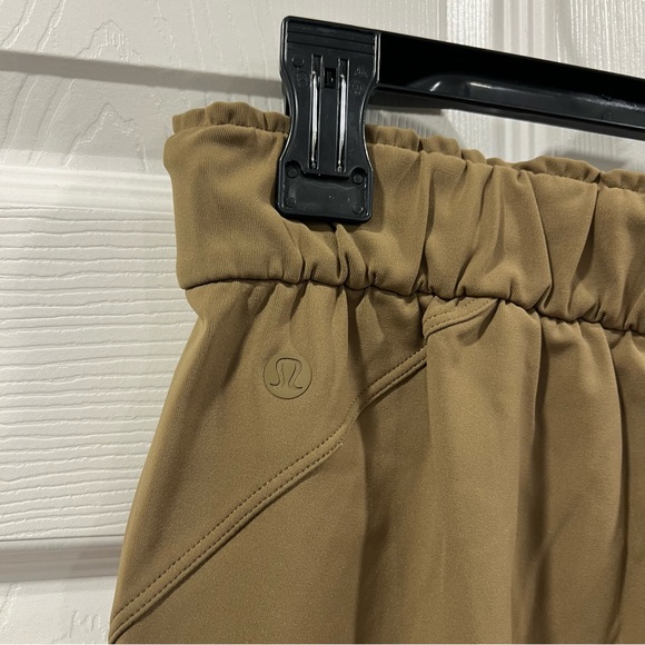 Lululemon x Barry’s Bootcamp Women’s Stretch High Rise Jogger Pants Olive Size 8 - Picture 9 of 10